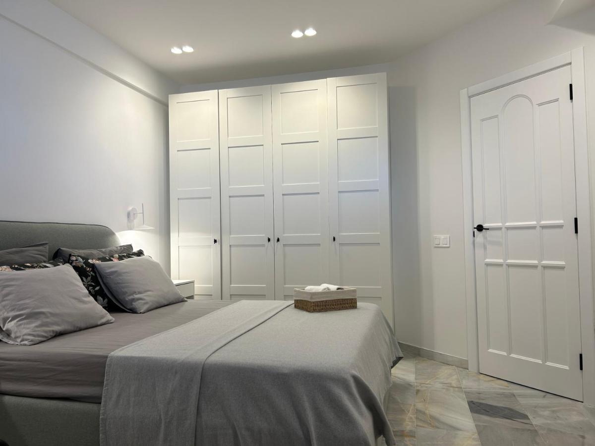 Altamira Family Apartment El Duque アデヘ エクステリア 写真